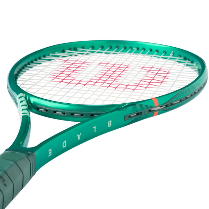 Wilson 2026 BLADE 98 16X19 V10 Tennis Racquet – TennisGear