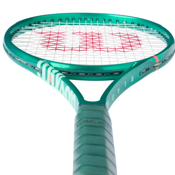Wilson 2026 BLADE 98 16X19 V10 Tennis Racquet – TennisGear